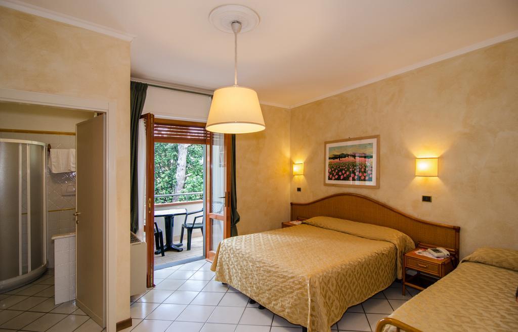Hotel Kyrton Forte dei Marmi Exterior foto