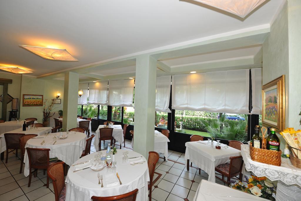 Hotel Kyrton Forte dei Marmi Exterior foto